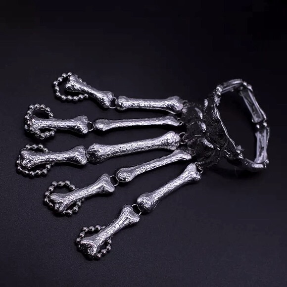 “Spooky Scary Skeleton” Unique Bone Rings/Bracelet - Picture 4 of 16